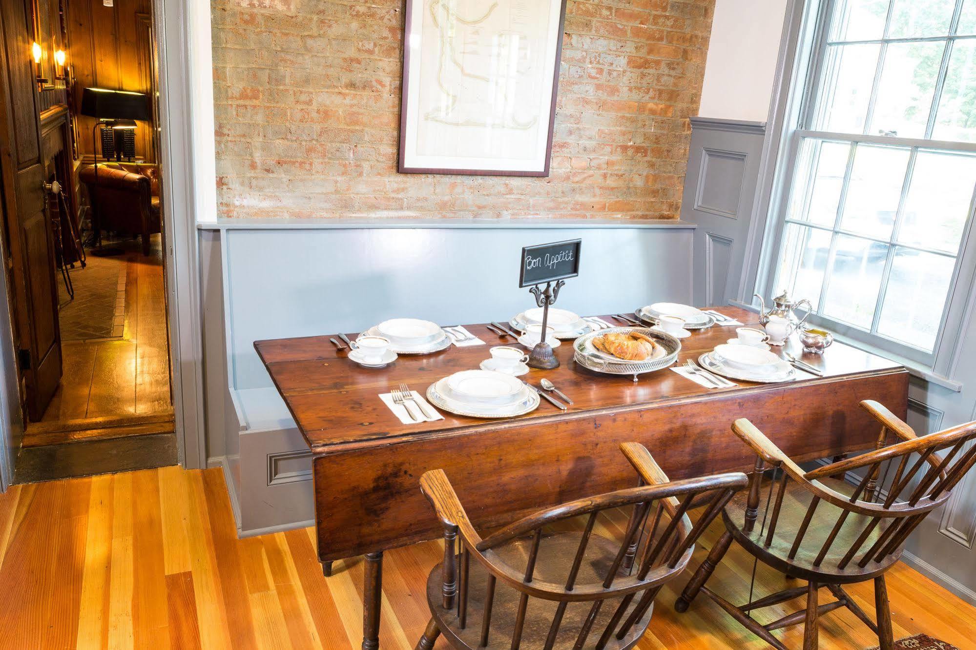Stagecoach Inn Goshen Экстерьер фото